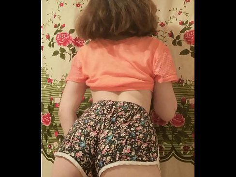 ❤️ सेक्सी युवा बेब अलग करना बंद उसकी शॉर्ट्स पर कैमरा ☑ घर का अश्लील hi.dreamlandpassionjourney.ru पर ️❤